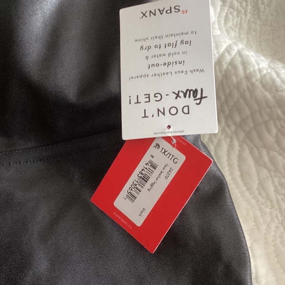 Spanx Faux Leather Legging - Size 1X - Picture 9 of 10